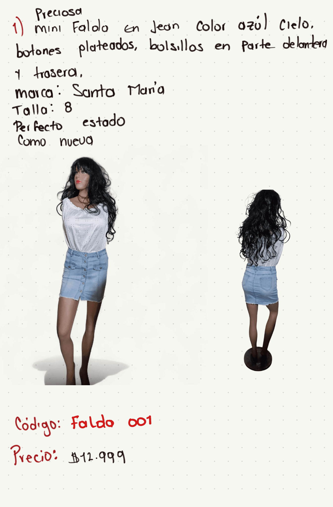 Mini falda en jean color azul cielo, botones plateados, bolsillos en parte delantera y trasera, marca Santa María