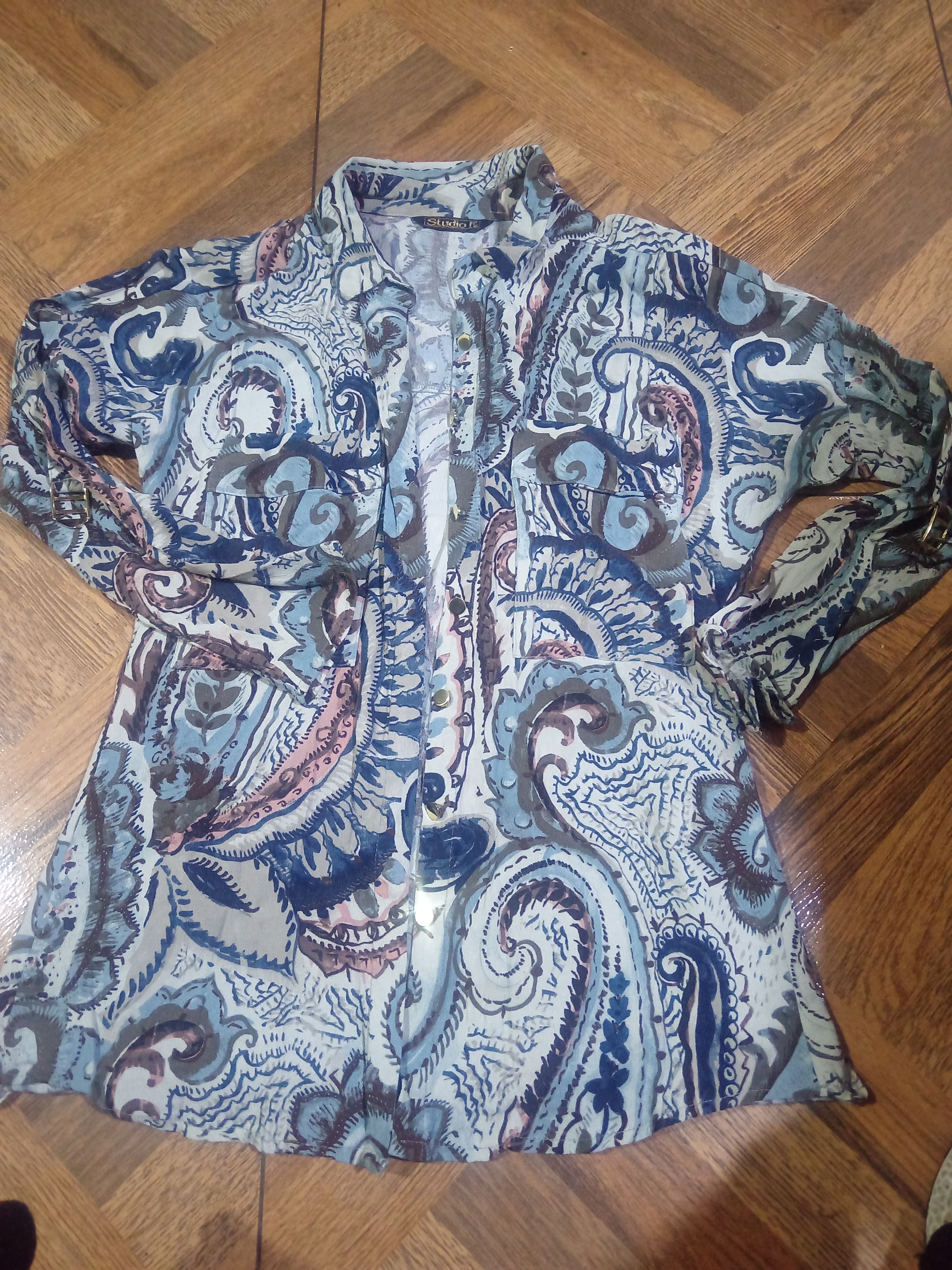 Blusa arabescos Studio F